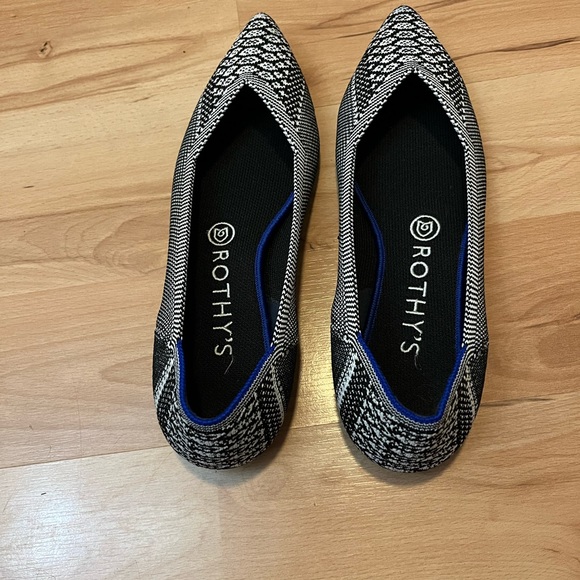 Size 8 Python Point Rothy’s - Picture 5 of 6